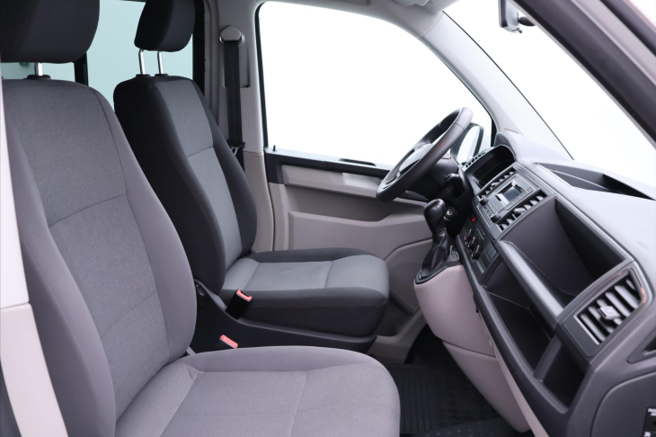 Volkswagen Transporter 2,0 TDI 110kW CZ 9-Míst Tažné