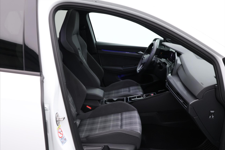 Volkswagen Golf 2,0 GTD 147kW DSG CZ DPH