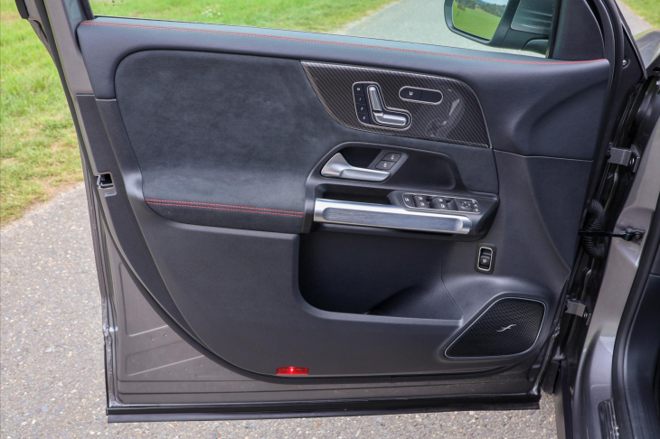 Mercedes-Benz GLB 2,0 200d 4MATIC AMG Premium