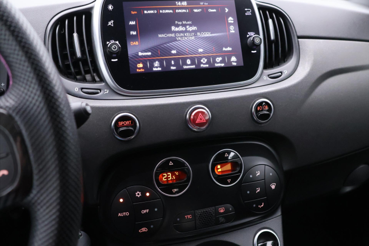 Abarth 500 1,4 T 132kW 595 Competizione