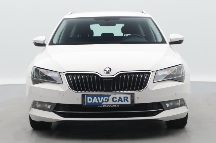 Škoda Superb 1,6 TDI Style 1.maj servis kn.