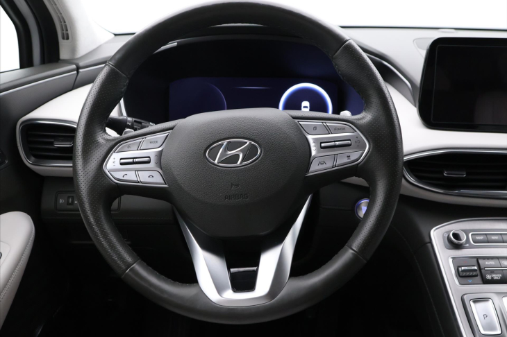 Hyundai Santa Fe 1.6 T-GDI HEV 4x4 CZ Luxury 1.MAJ