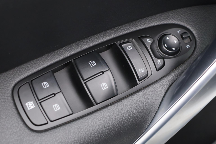 Mercedes-Benz Třídy X 3,0 D 190KW KLIMA LED