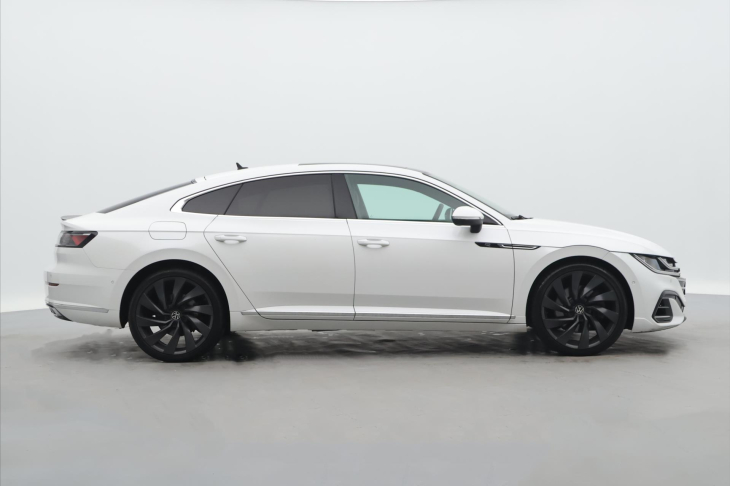 Volkswagen Arteon 2,0 TSI 206kW 4M DSG R-Line CZ DPH