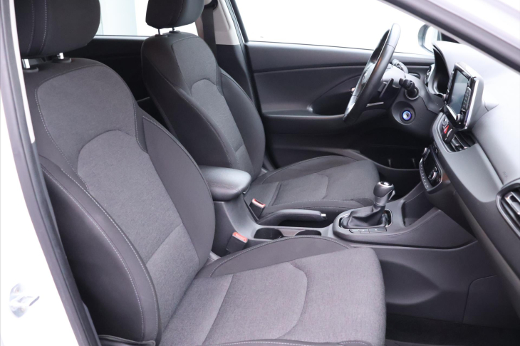 Hyundai i30 1,6 CRDi 85kW Aut. CZ 1Maj DPH