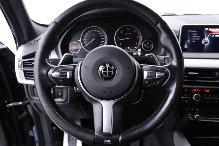 BMW X5 3,0 xDrive40d 230kW CZ