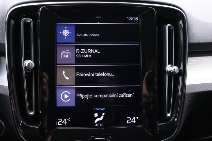 Volvo XC40 2,0 T4 Drive-E Momentum AWD CZ