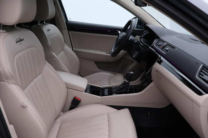 Škoda Superb 2,0 TSI 200kW L&K 4x4 DSG CZ DPH