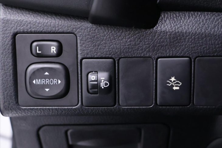 Toyota Corolla 1,6 VVT-i 97kW 1.Maj CZ Serv.k.