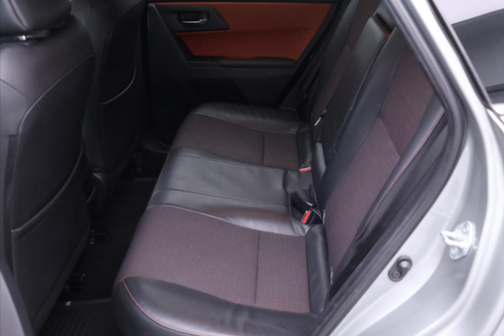 Toyota Auris 1,8 Hybrid e-CVT Executive CZ