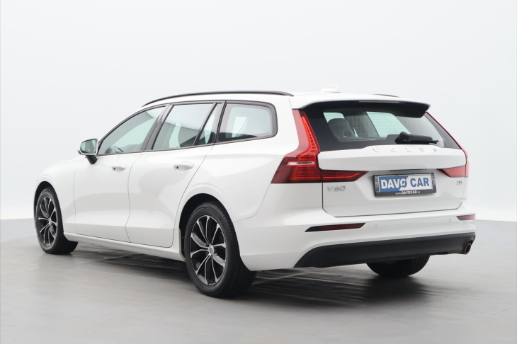 Volvo V60 2,0 D3 110kW Drive-E Momentum CZ
