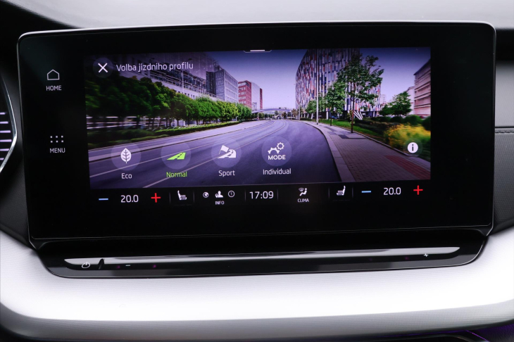 Škoda Octavia 2,0 TDI 110kW DSG Clever DPH