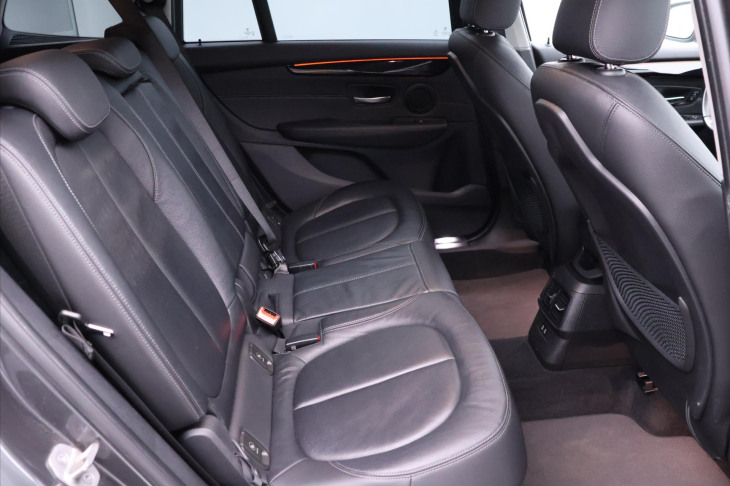 BMW Řada 2 1,5 216d Automat CZ Kůže LED