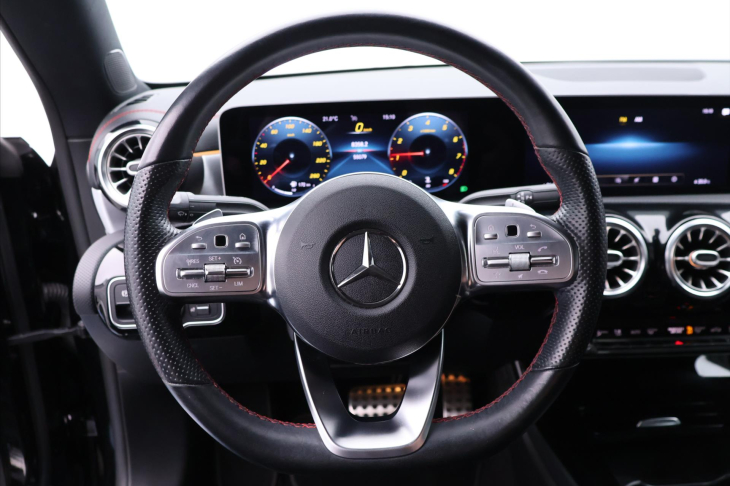 Mercedes-Benz CLA 1.3 180 100kW AMG LINE CZ DPH