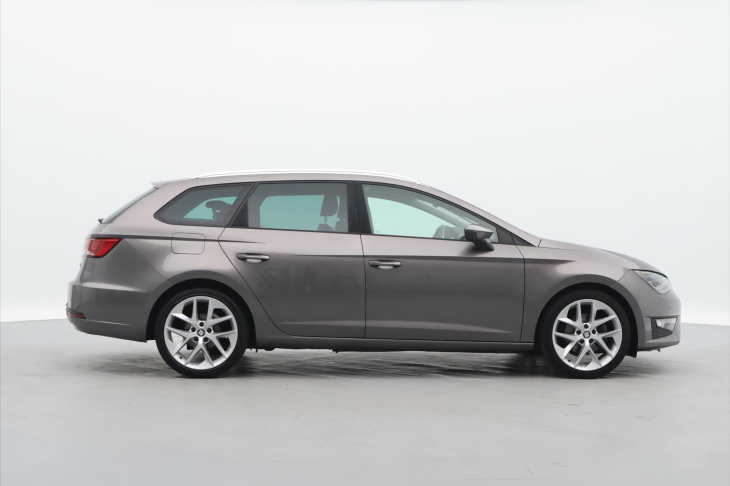 Seat Leon 1,4 TSI 110kW FR Dynamic sr.kn