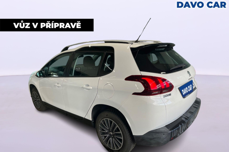 Peugeot 2008 1.2 PT 82k CZ Active 1.Maj