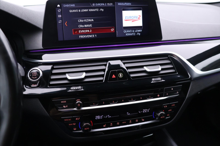 BMW Řada 5 3,0 530d xDrive 195kW M-paket