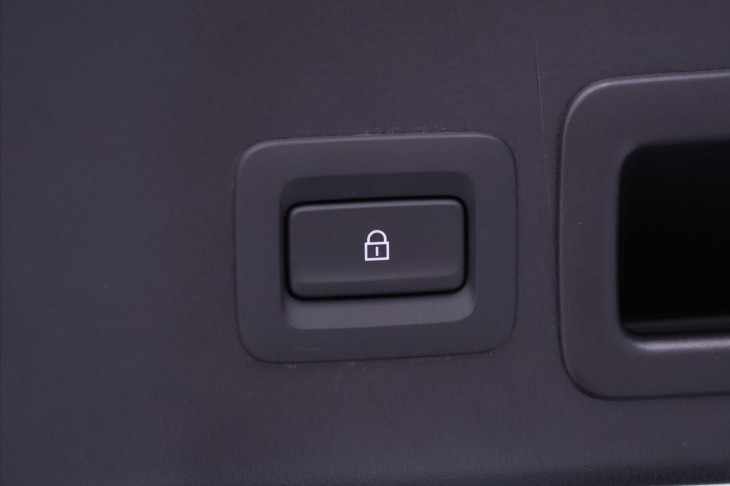 Mazda 3 2,0 e-Skyactiv 137kW CZ