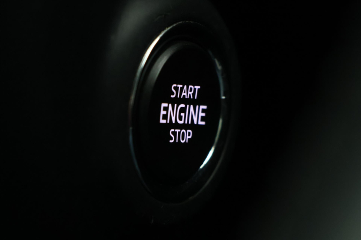 Škoda Superb 1,5 TSI DSG Business 1.Maj DPH