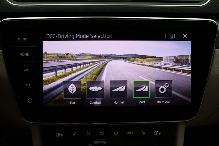 Škoda Superb 2,0 TDI 4x4 DSG CZ Style 1.Maj