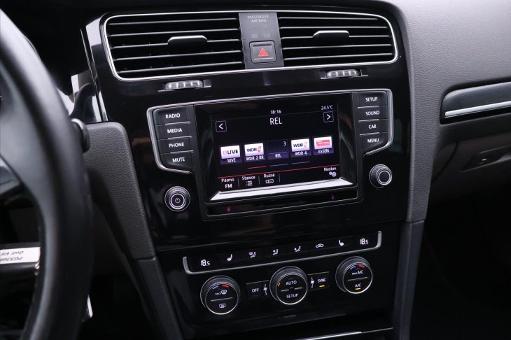 Volkswagen Golf 1,4 TSI Highline Xenon Serv.k.