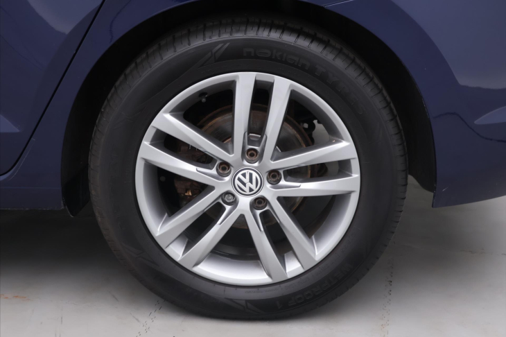 Volkswagen Touran 2,0 TDI 110kW DSG Sound 7-Míst