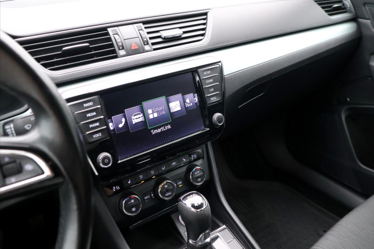 Škoda Superb 2,0 TDI 140kW DSG 4x4 CZ