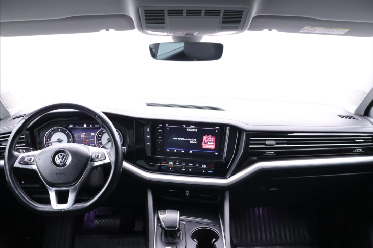 Volkswagen Touareg 3,0 TDI 170kW DSG 4M LED CZ