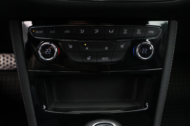 Opel Astra 1,5 CDTi 90kW Aut. Kůže CZ ST