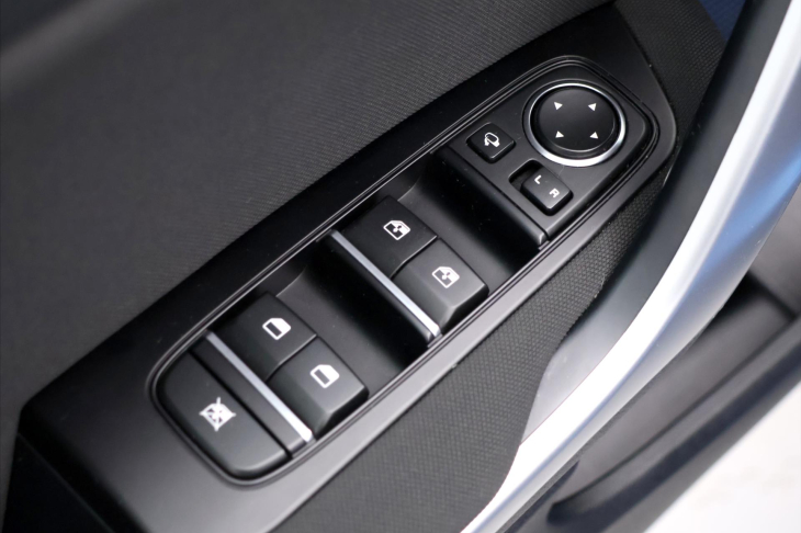 Kia Ceed 1,5 118 kW T-GDI CZ Zaruka LED