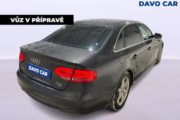 Audi A4 2,0 TFSi 155kW 4X4 Xenon