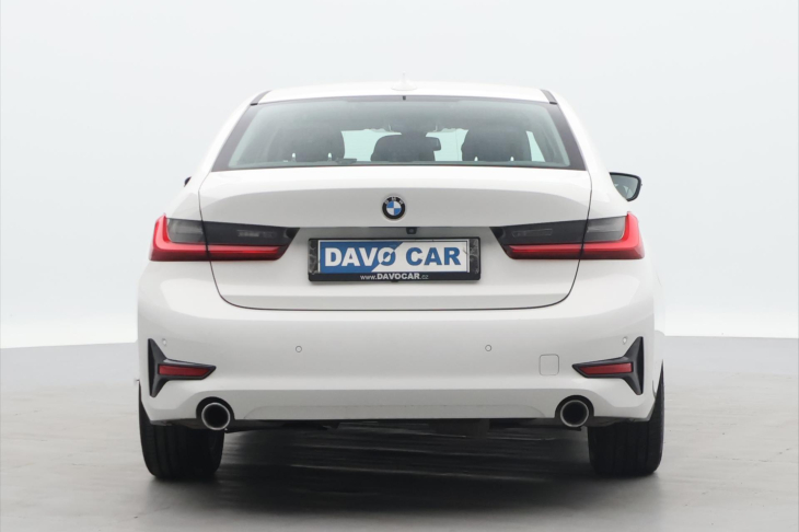 BMW Řada 3 2,0 320d 140 kW xDrive ADVANTAGE
