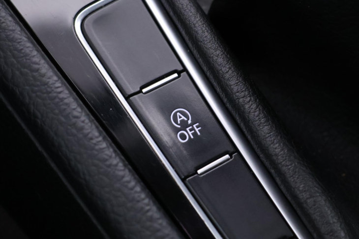 Volkswagen Golf 1,4 TSI Highline Xenon Serv.k.