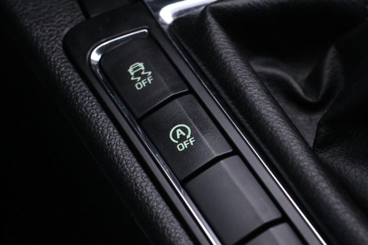 Škoda Superb 2,0 TDI 103KW Drive CZ Serv.k.