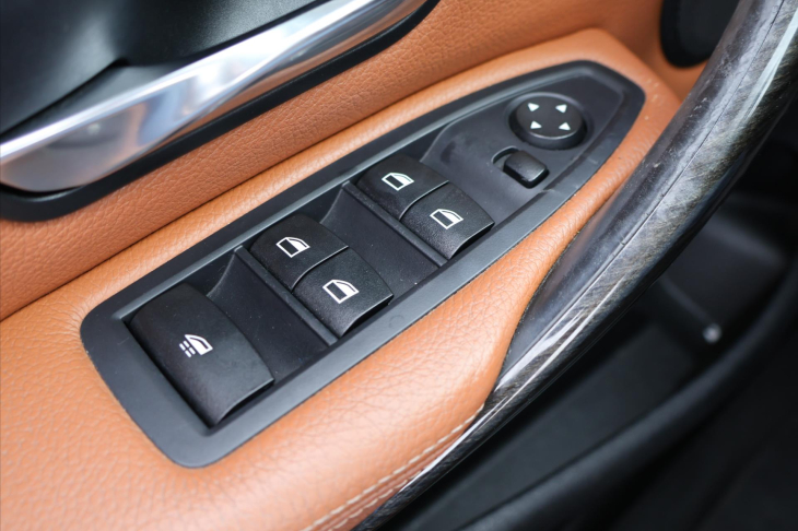 BMW Řada 4 2,0 M-Packet Luxury Cabrio