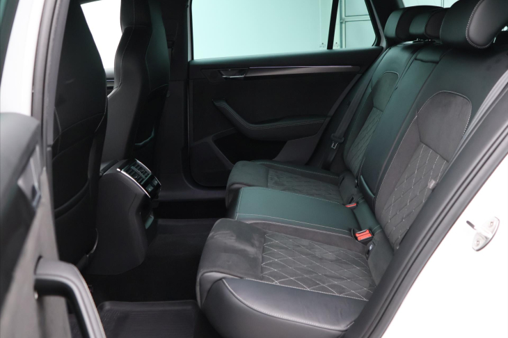 Škoda Superb 2,0 TDI 147kW DSG Sportline DPH
