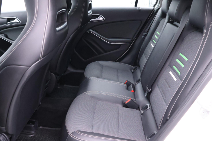 Mercedes-Benz Třídy A 1,5 180d 80kW Aut. CZ Kůže LED