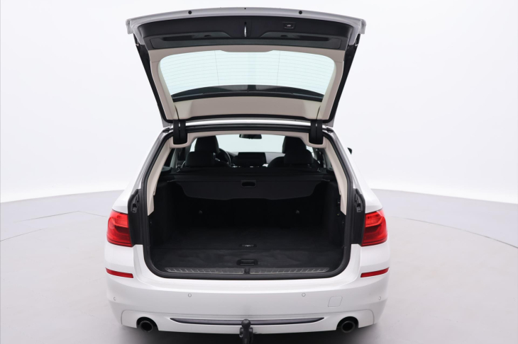 BMW Řada 5 3,0 530d 195kW Aut. Sport Line
