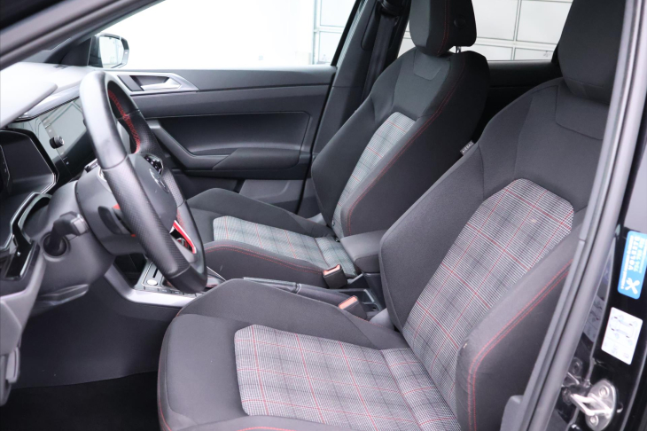 Volkswagen Polo 2,0 TSI GTI DSG Virtual DPH