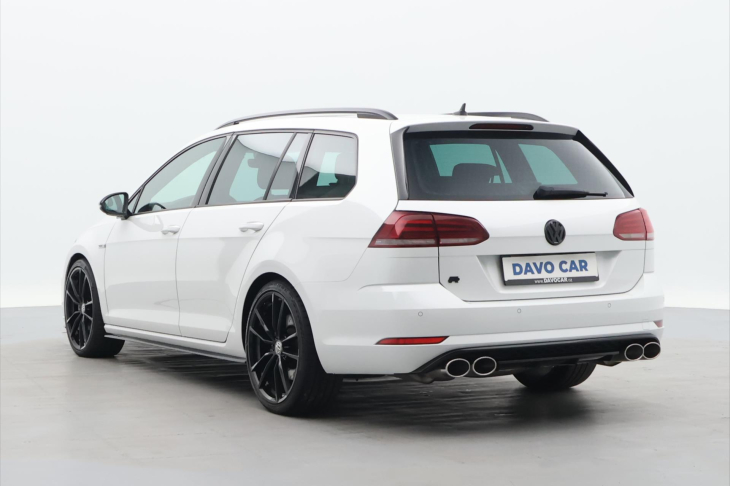 Volkswagen Golf 2,0 TSI 221kW R 4x4 DynAudio