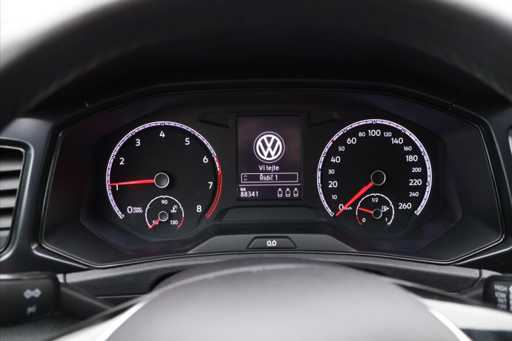 Volkswagen T-Roc 1,5 TSI 110 kW Aut.Klima 1.Maj.