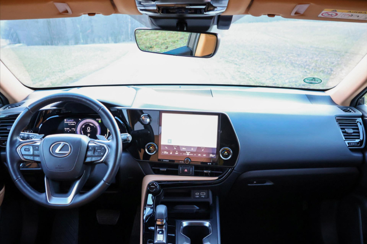 Lexus NX 450h plus 2,5 4×4 E-FOUR Executive