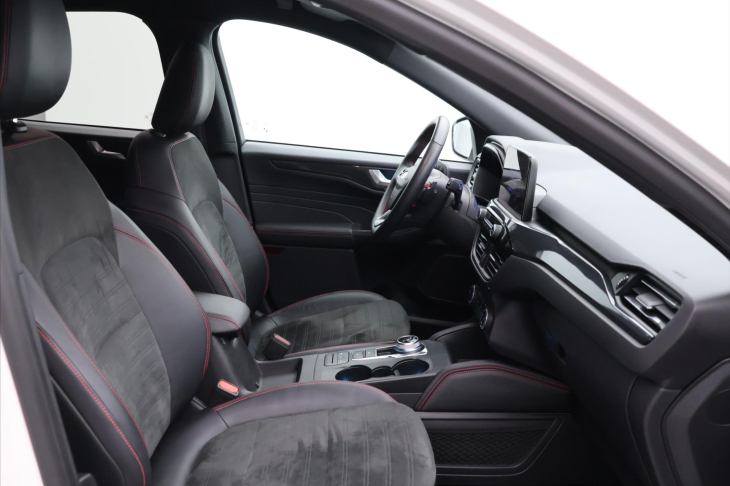 Ford Kuga 2,0 TDCi 140kW AWD ST Line X CZ