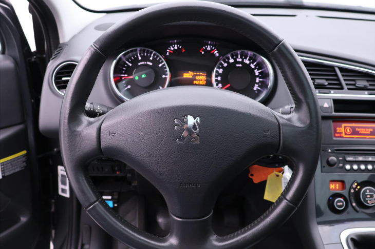 Peugeot 5008 1,6 i 88kW Panorama Aut.klima