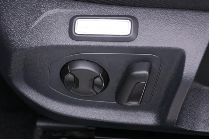 Volkswagen Arteon 2,0 TDI 140KW DSG LED Navi CZ