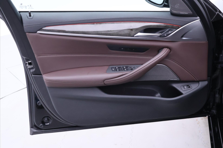 BMW Řada 5 3,0 540d 250kW xDrive Laser DPH