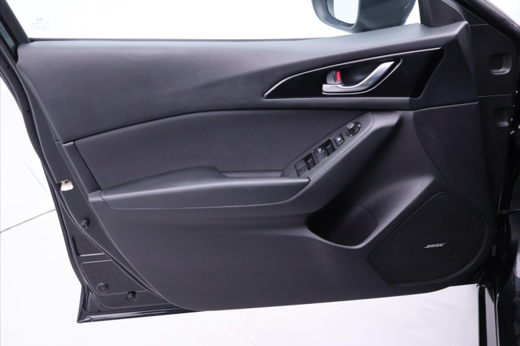 Mazda 3 2,0 i 121kW Sports-Line Xenon