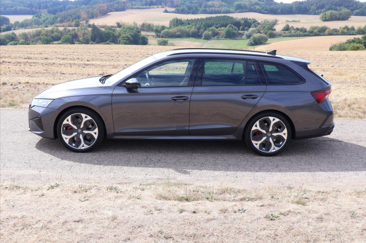 Škoda Octavia 2,0 TSI DSG RS DPH 1.maj CZ