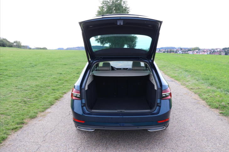 Škoda Superb 2.0 TDI 147kW DSG L&K DPH CZ