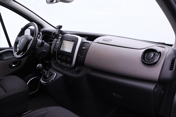 Renault Trafic 1,6 dCi 92kW Cool 8-Míst CZ DPH